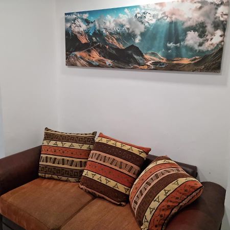 Appartamento Timpuri Noi Studio Bucarest Esterno foto