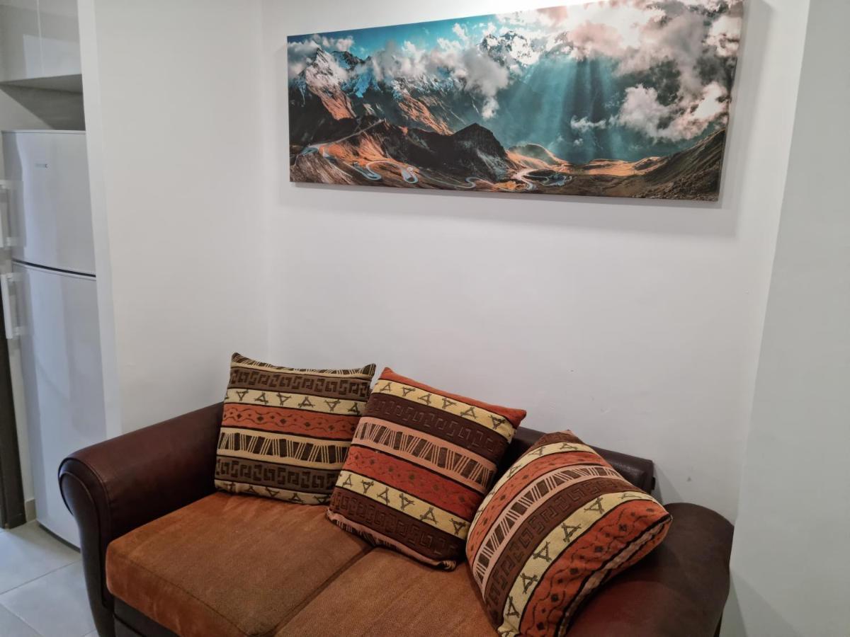 Appartamento Timpuri Noi Studio Bucarest Esterno foto